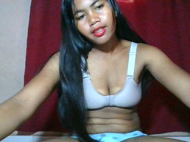 Keziah34 live cam on BongaCams
