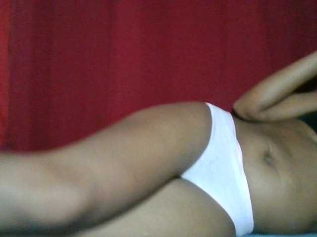 Keziah34 live cam on BongaCams