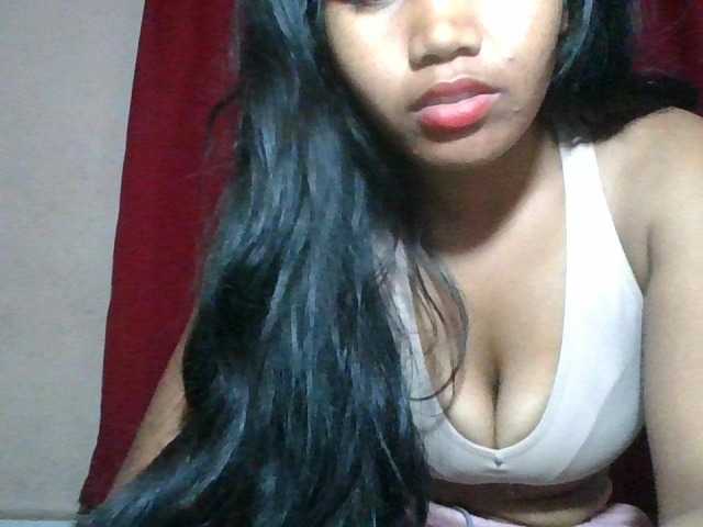 Keziah34 live cam on BongaCams