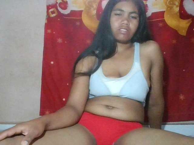 Keziah34 live cam on BongaCams
