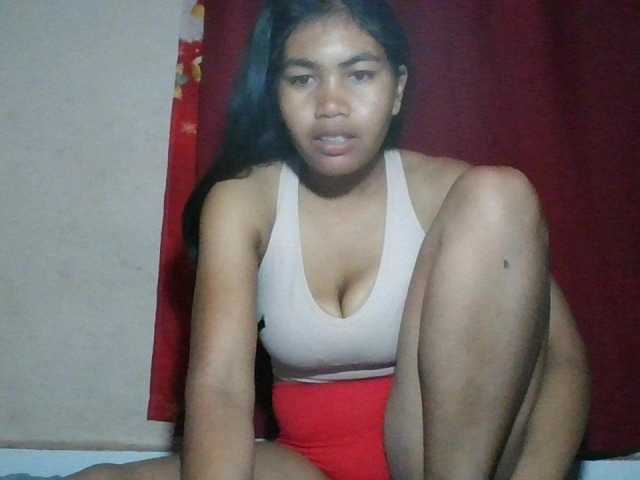 Keziah34 live cam on BongaCams