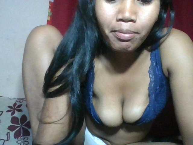 Keziah34 live webcam show