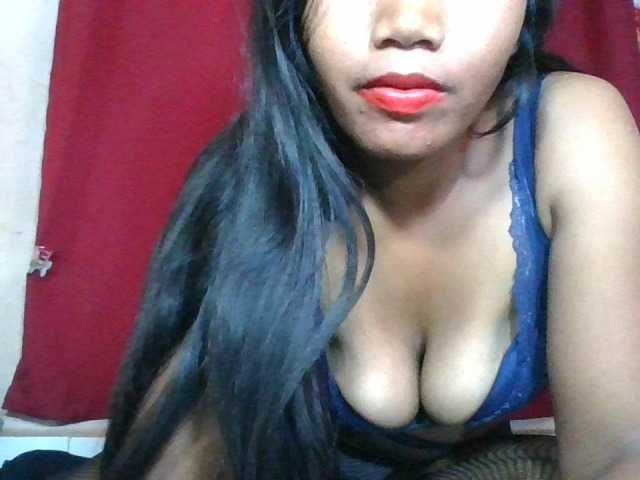 Keziah34 live cam on BongaCams