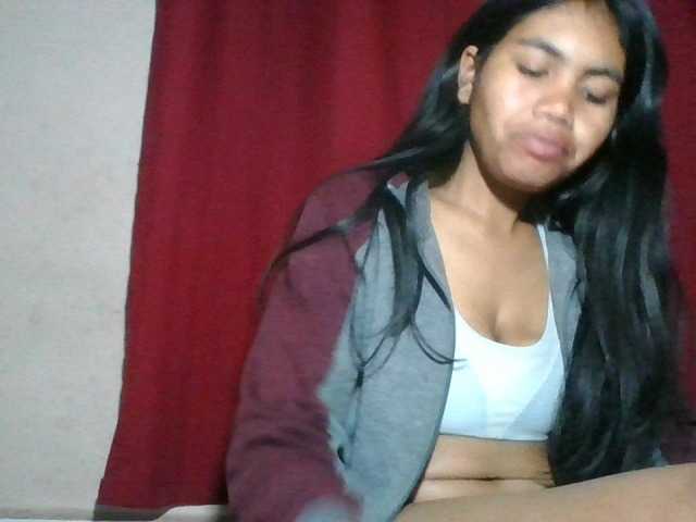 Keziah34 live cam preview