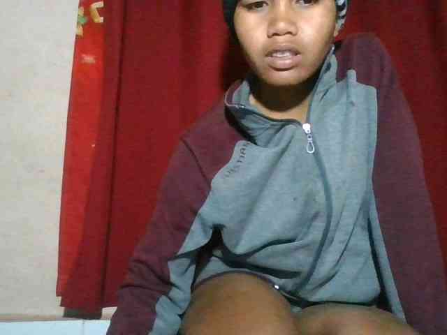 Keziah34 webcam