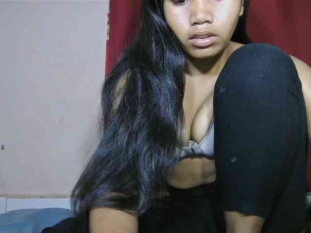 Keziah34 webcam
