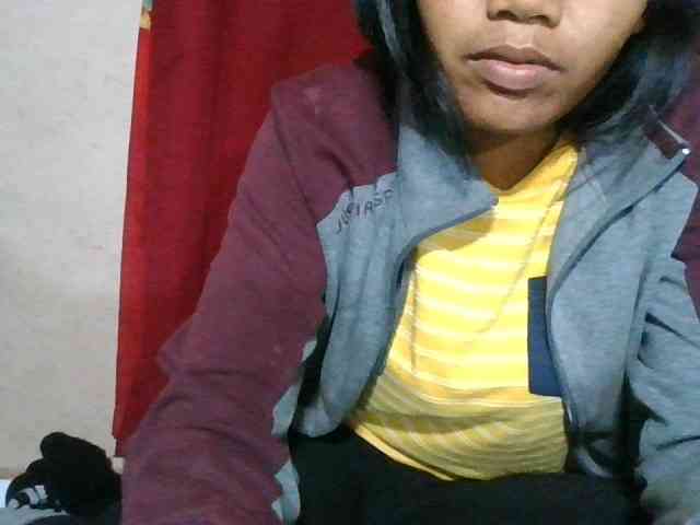 Keziah34 webcam