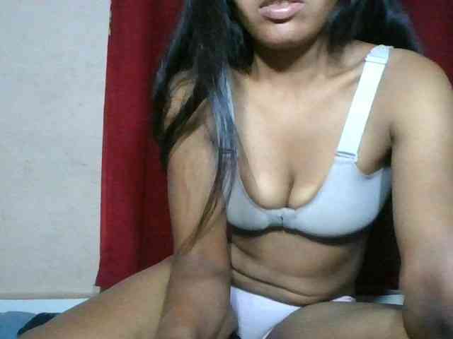 Keziah34 webcam