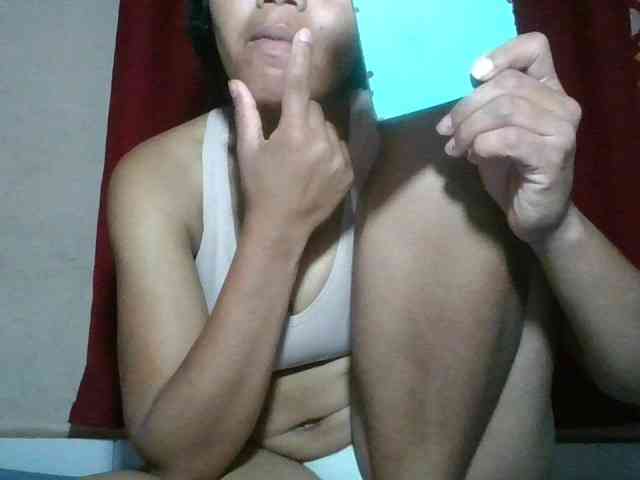 Keziah34 webcam