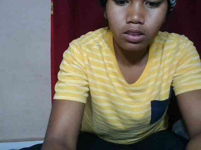 Keziah34 webcam