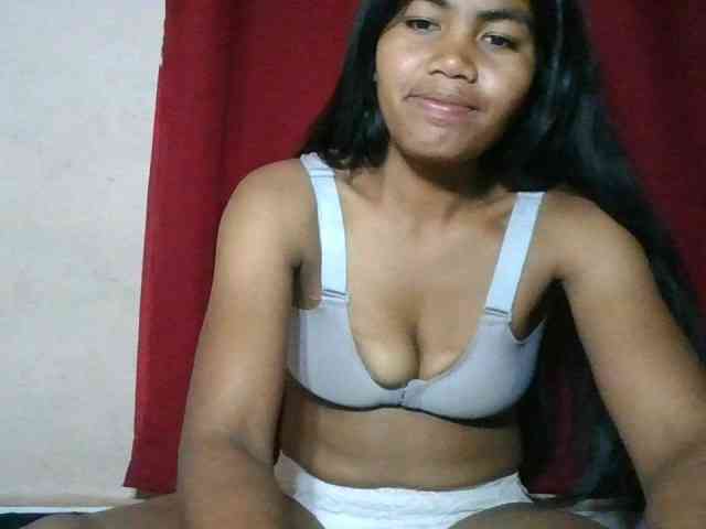 Keziah34 webcam