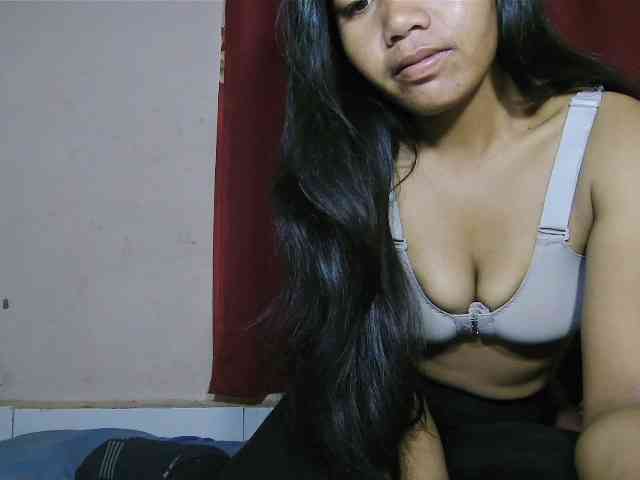 Keziah34 webcam