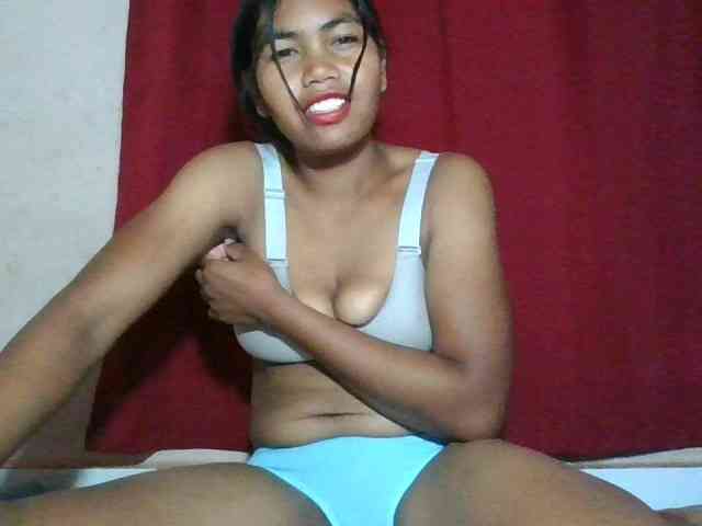 Keziah34 webcam