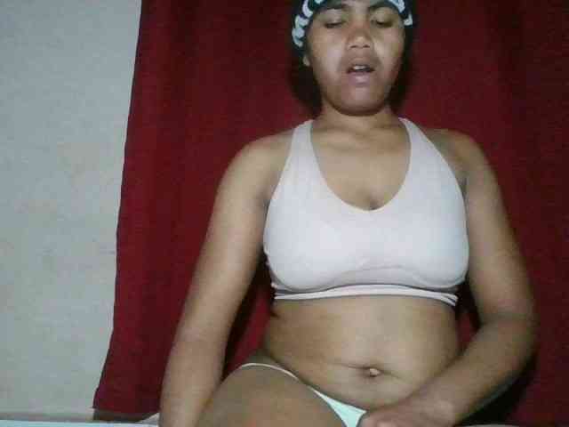 Keziah34 webcam