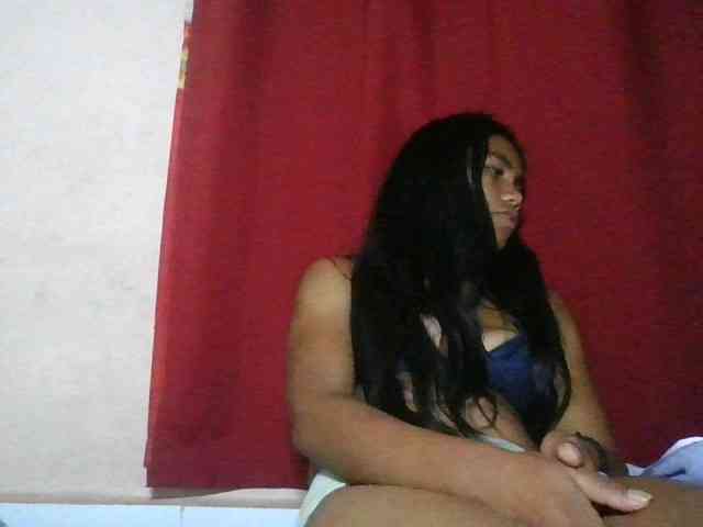 Keziah34 webcam