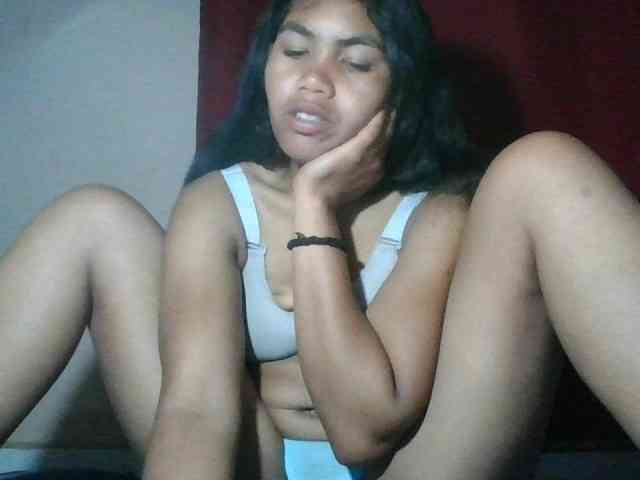 Keziah34 webcam