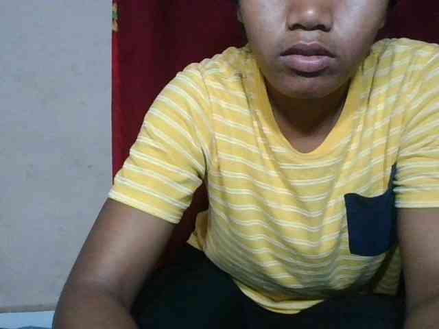 Keziah34 webcam