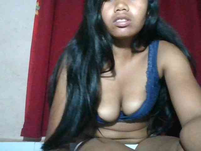 Keziah34 webcam