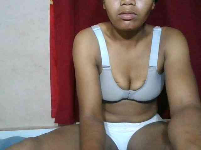 Keziah34 webcam