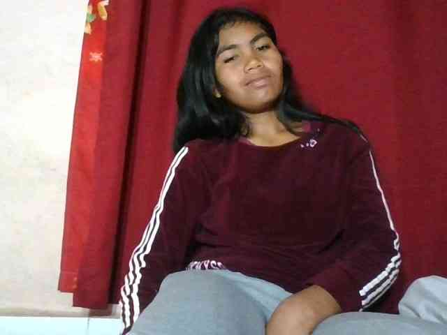 Keziah34 webcam