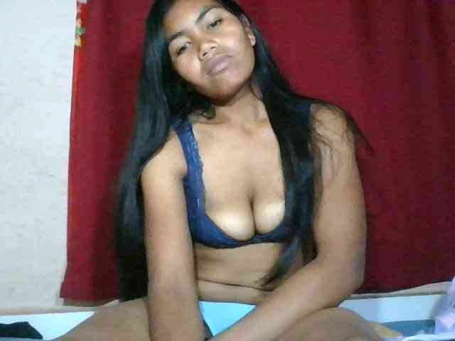 Keziah34 webcam