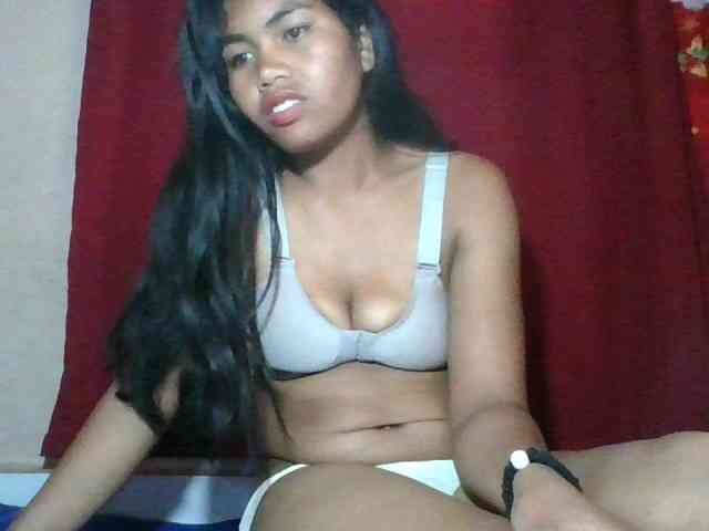 Keziah34 webcam