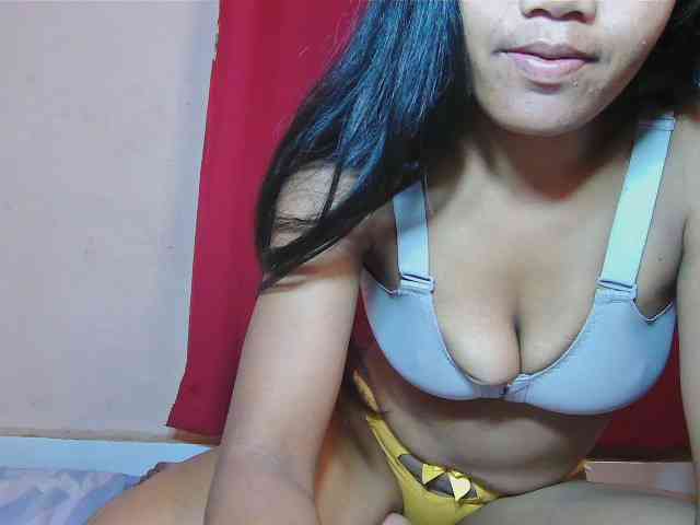 Keziah34 webcam