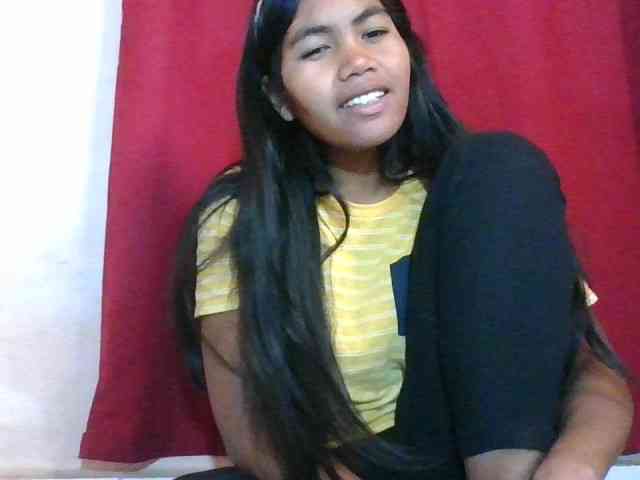 Keziah34 webcam