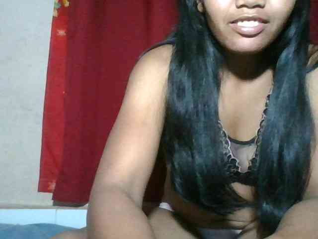Keziah34 webcam