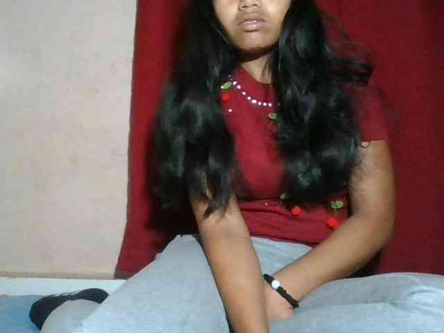 Keziah34 webcam