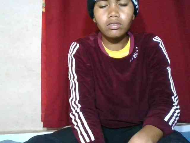 Keziah34 webcam