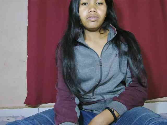 Keziah34 webcam