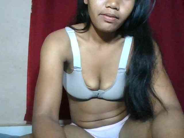 Modelo: Keziah34