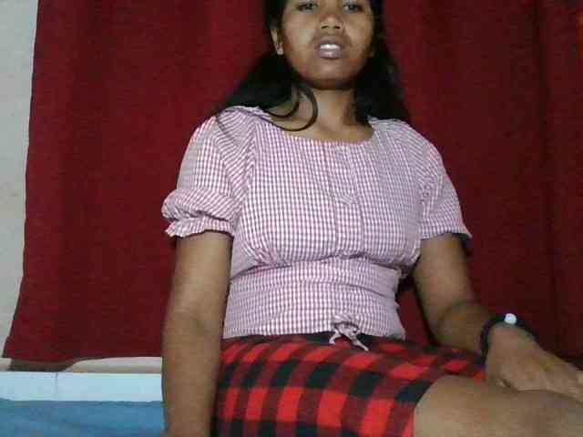 Keziah34 webcam