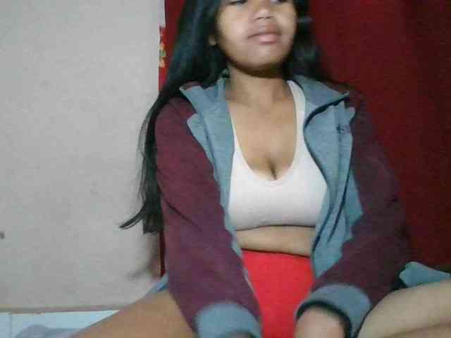 Keziah34 webcam