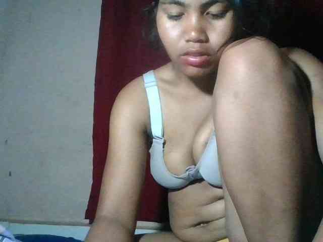 Keziah34 webcam