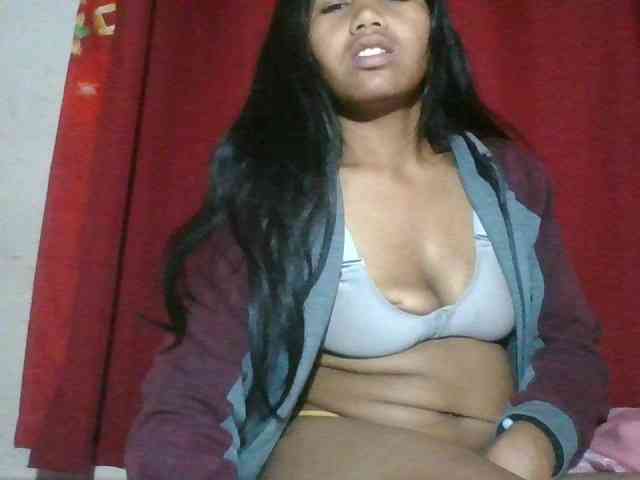 Keziah34 webcam