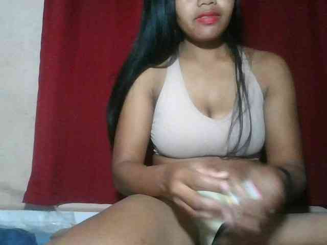 Keziah34 webcam
