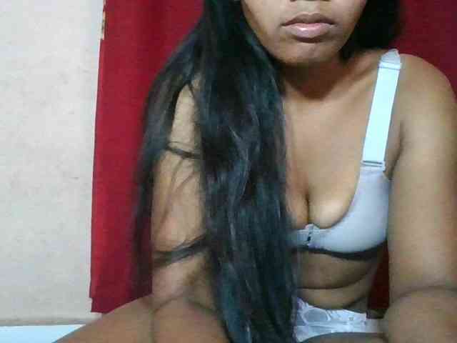 Keziah34 webcam