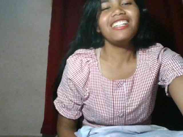 Keziah34 webcam