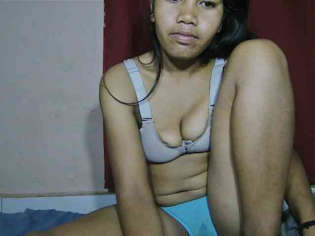 Keziah34 webcam