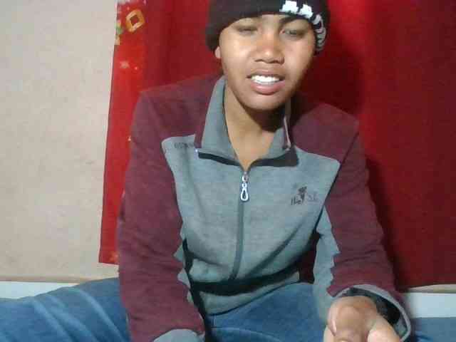 Keziah34 webcam