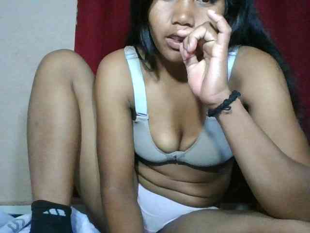 Keziah34 webcam