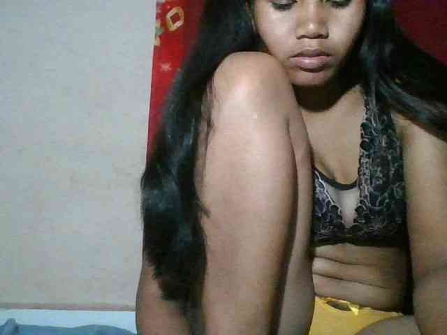Keziah34 webcam