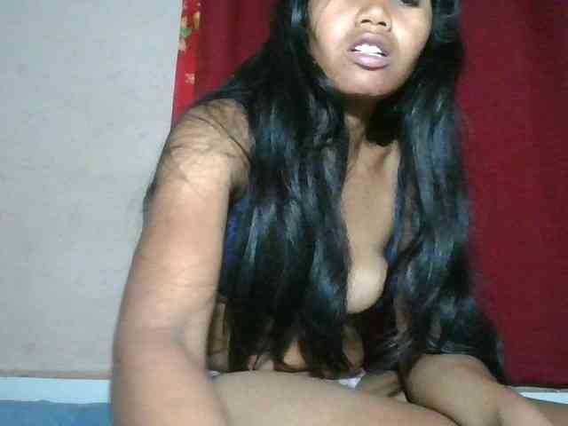 Keziah34 webcam