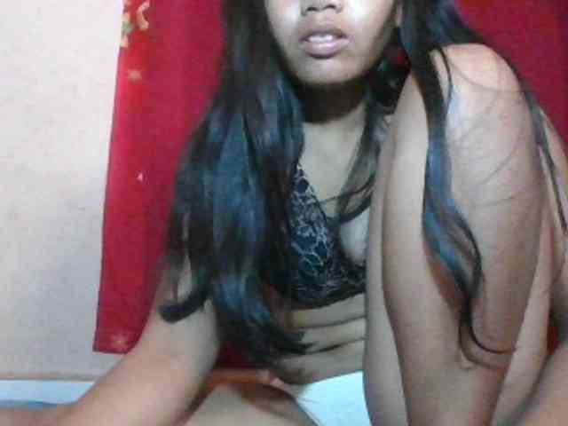 Keziah34 webcam