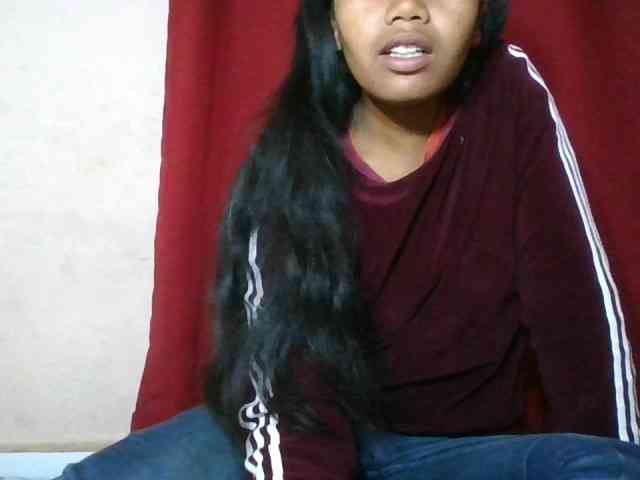 Keziah34 webcam