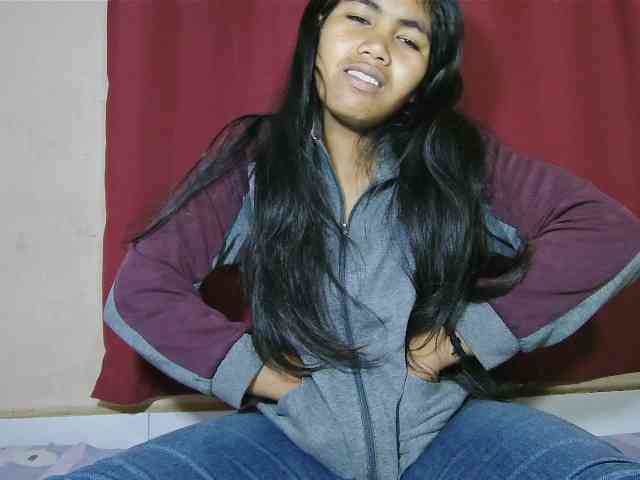 Keziah34 webcam
