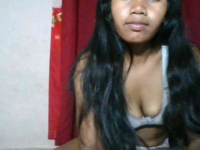 Keziah34 webcam
