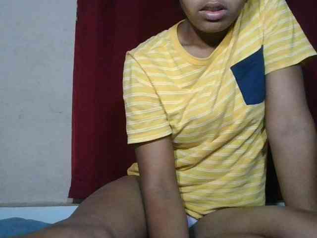 Keziah34 webcam